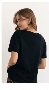 Label of love Easy Tuck Tee Black