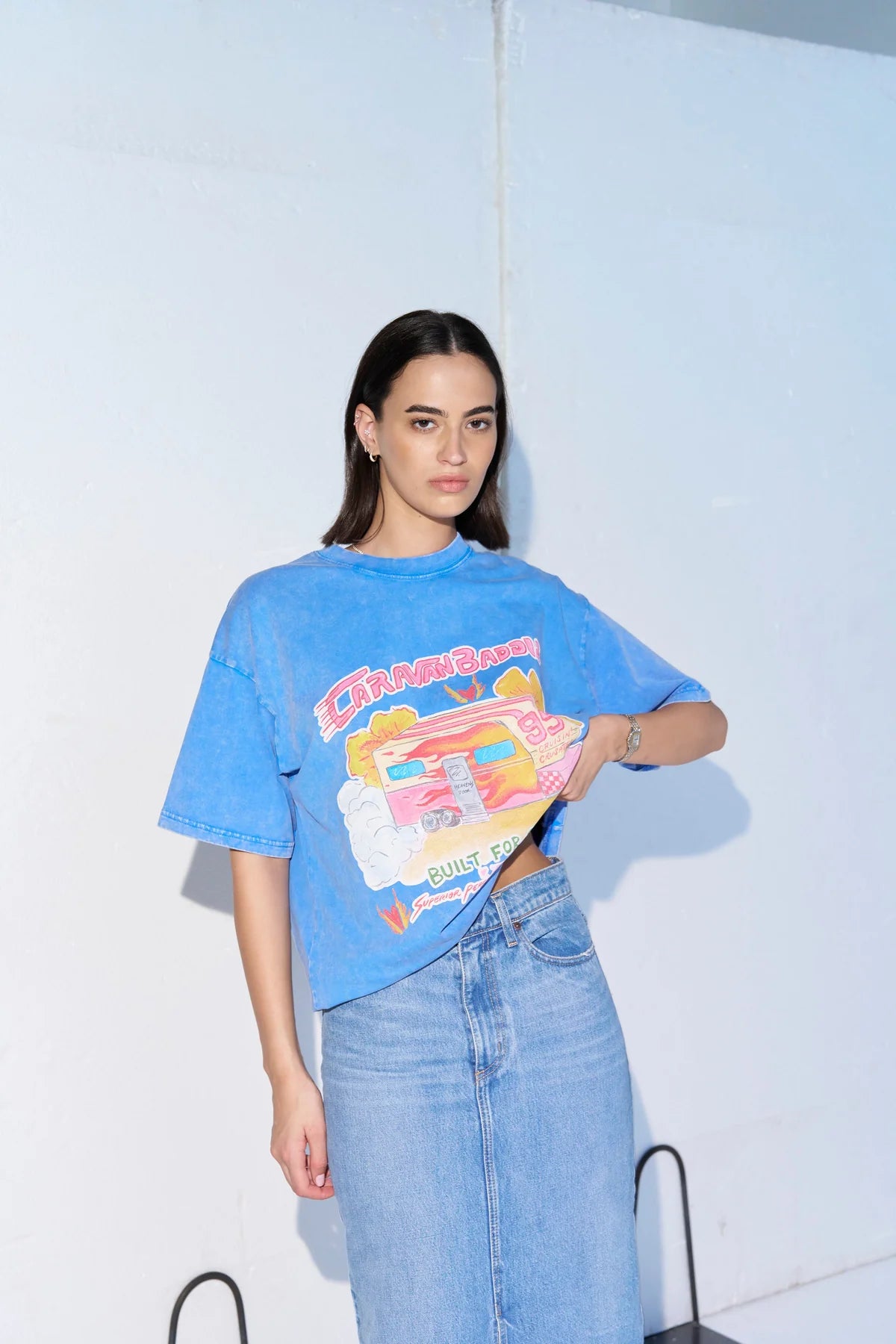 Caravan baddie Tee Blue