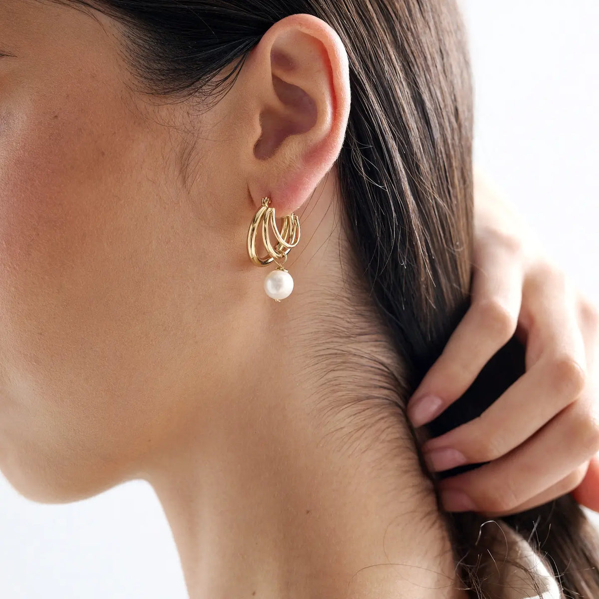 Leo Pearl 18K Gold Earrings