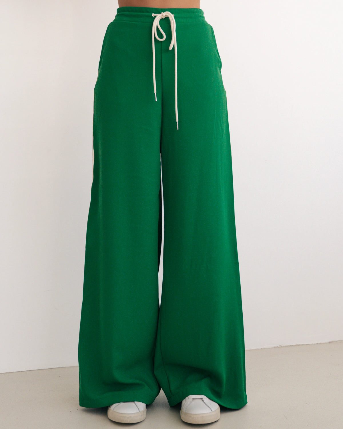 Label of Love Noir Green Pants