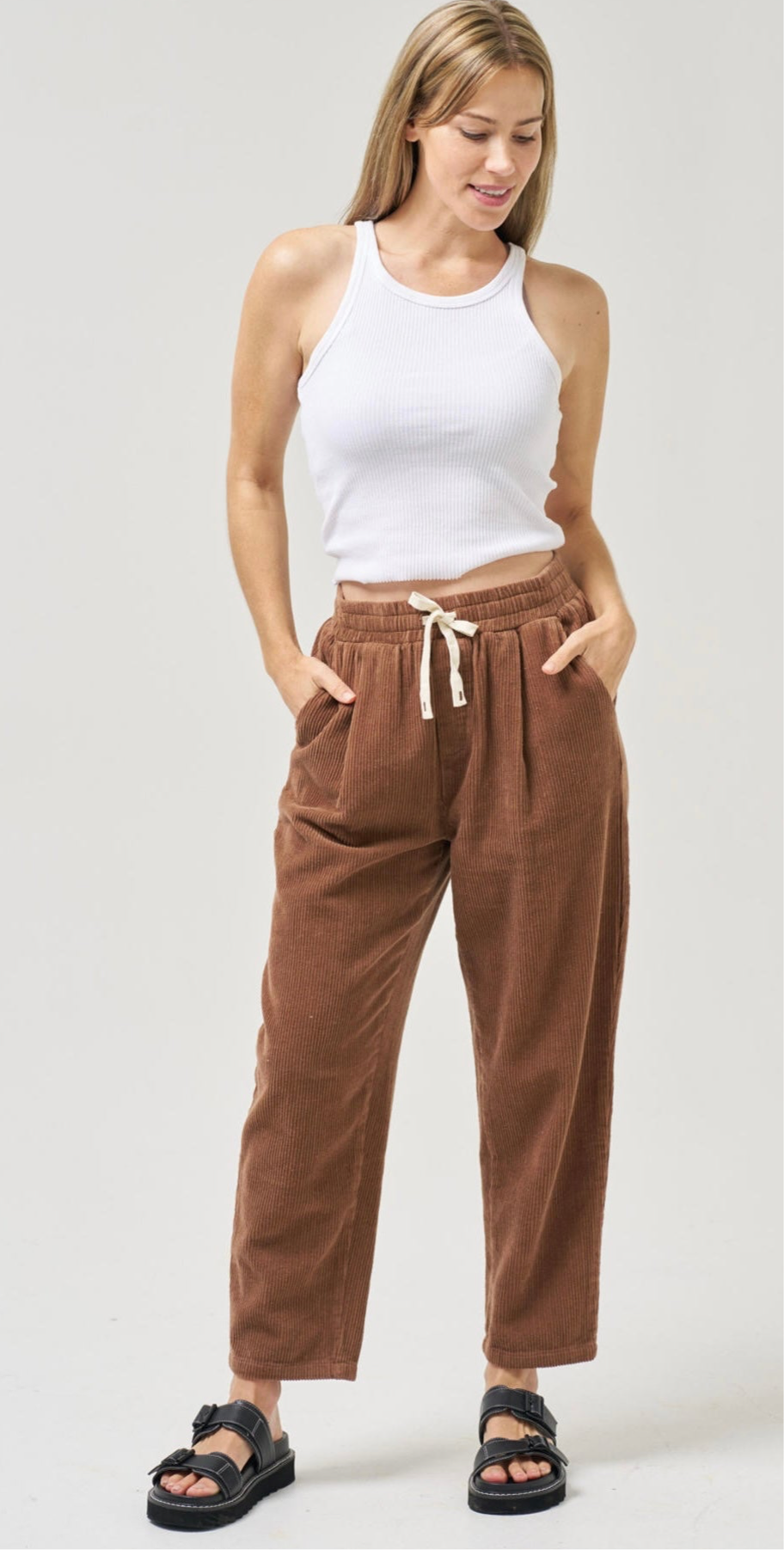 Worthier Corduroy Pants Brown