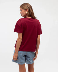Label of Love Easy Tuck Tee Wine