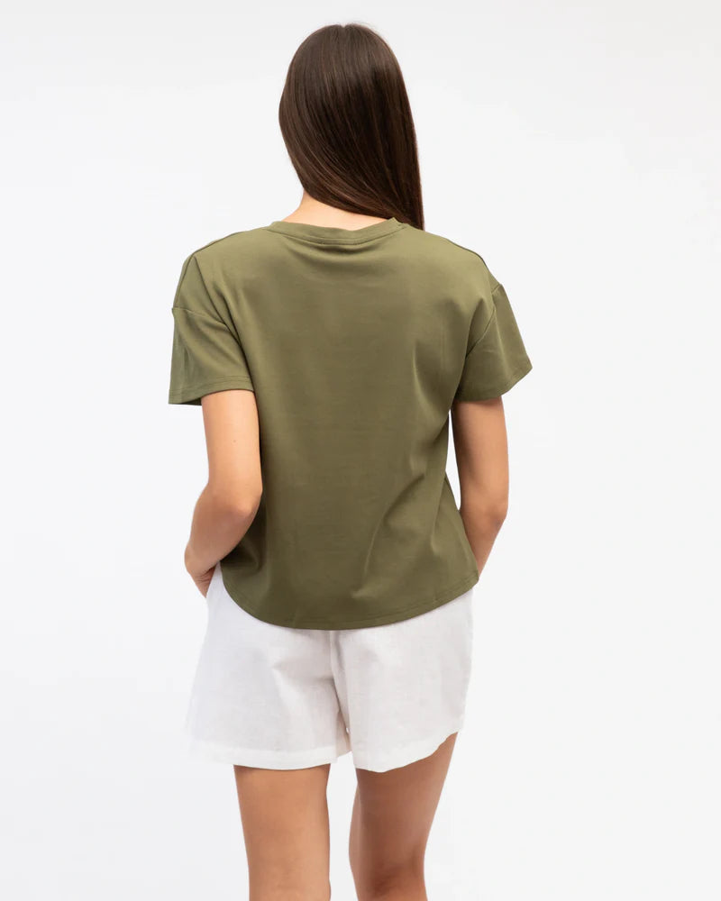 Label of Love Easy Tuck Tee Olive