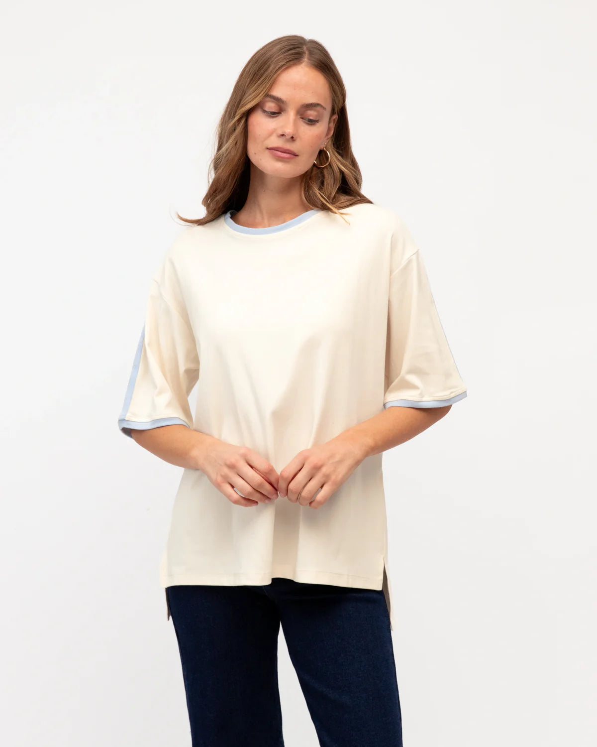 Contrast Tee Label of Love