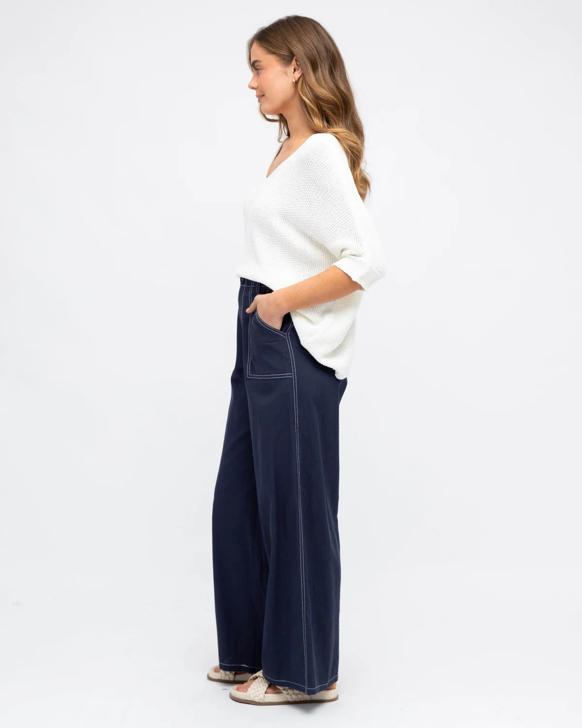 CONTRAST STITCH STRAIGHT LEG PANTS